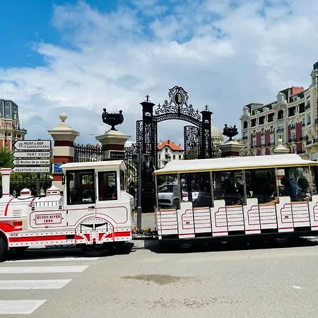 Biarritz-face Mer-appt T3-plages-piscine-tennis Apartment