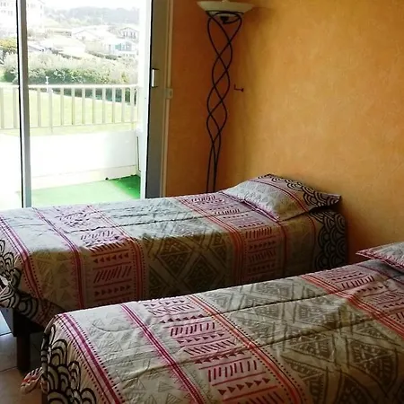 Biarritz-face Mer-appt T3-plages-piscine-tennis *